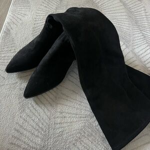 NWOT Marc fisher suede over the knee boots size 9.5